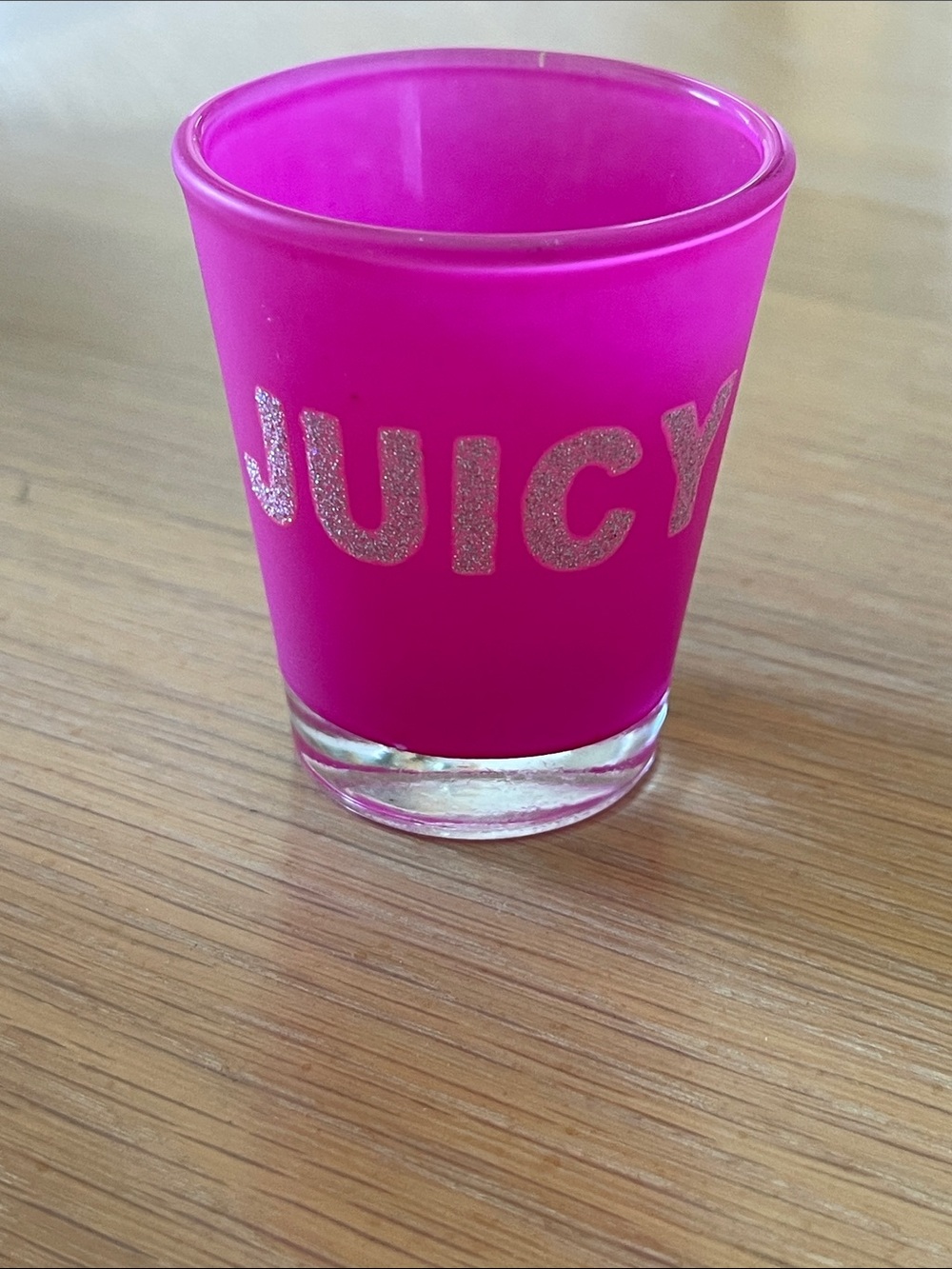 Juicy Couture Hot Pink Shot Glass with Metallic Pink Lips paperweight - Picture 4 of 6